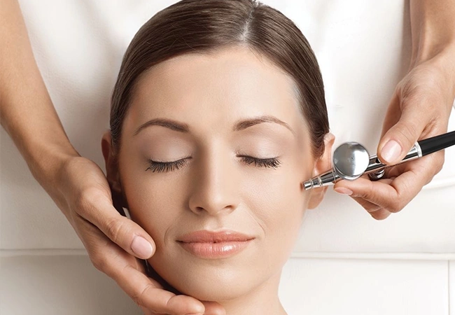 Oxygen Facial: A Hydrating and Nourishing Skincare Treatment